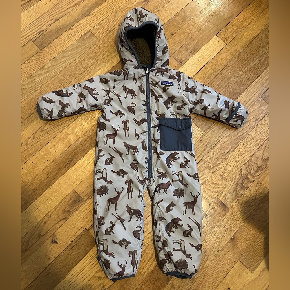 Patagonia reversible snow suit / bunting